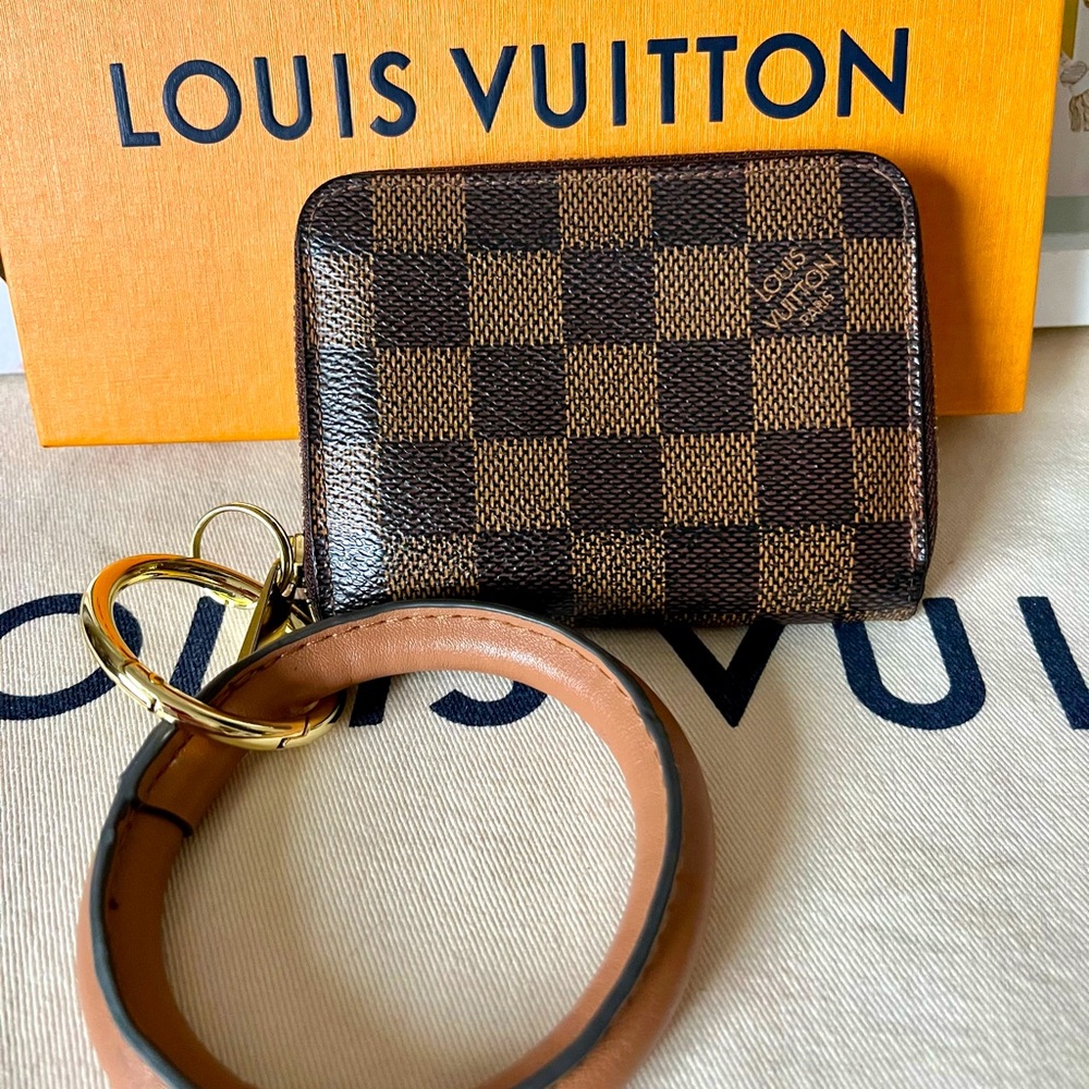 Louis Vuitton Damier Ebene Compact LV Zippy Wallet Wristlet